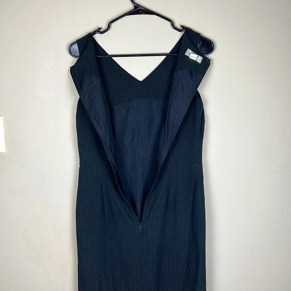 Tommy Bahama 100% Silk Fully Lined Black V-Neckline Dress Size 4 - Picture 6 of 9